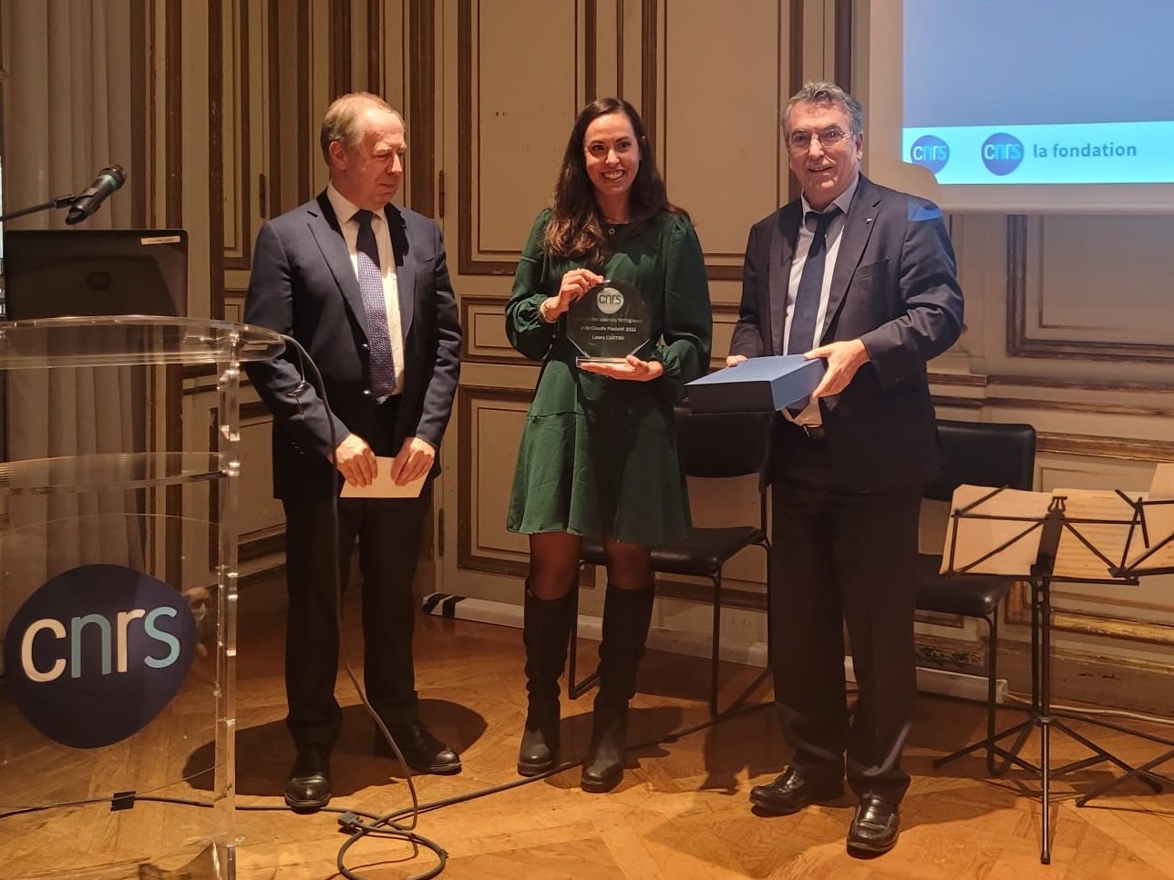 photo of Laura Cantini receiving her Claude Paoletti Prize